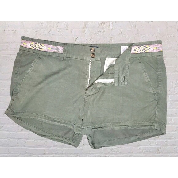 American Eagle Aztec Embroidered Shorts Size 12 Green Low Rise Festival Boho - Picture 2 of 6